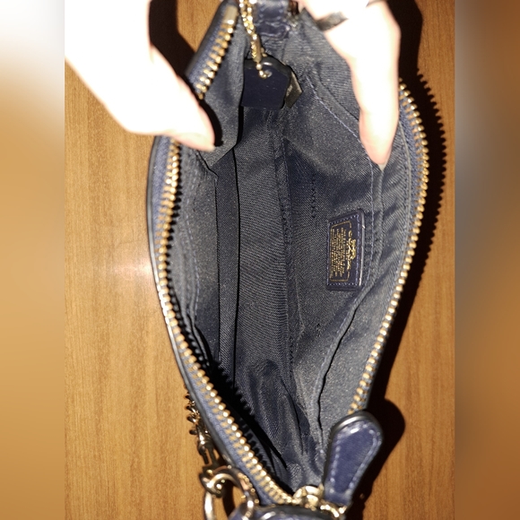 Coach Snake Print Shoulder Bag - Picture 7 of 7